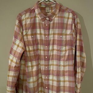 Lightweight Duluth Trading Co flannel shirt